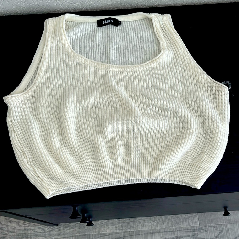 H&O crochet vest size XL for woman